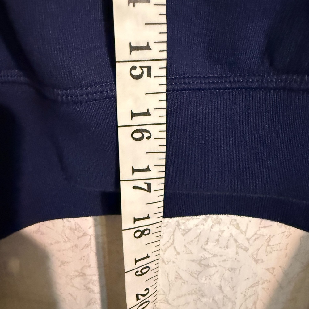 PINK Victoria's Secret Cropped Dark Blue, Sweatshirt Hoodie, Cozy, Relaxed, XL - Picture 5 of 6